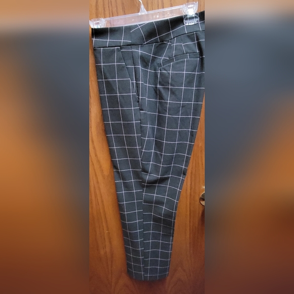 The Loft pants - Picture 1 of 2